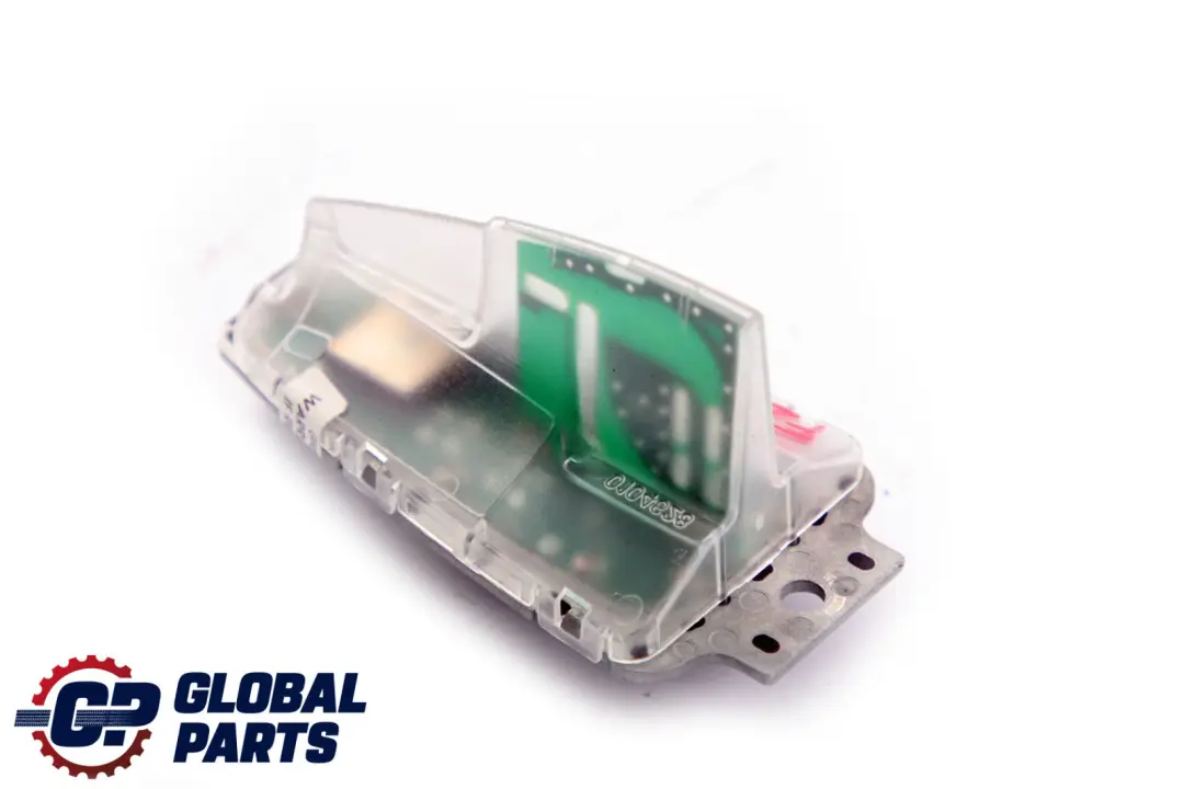 Antena Dachowa Dachu Rekin Płetwa do BMW F11 F20 F21 F30 o numerze 6959147 BMW F11 F20 F21 F30 Antena Dachowa Dachu Rekin Płetwa - SKU 6959147 - Numer Części 6959147