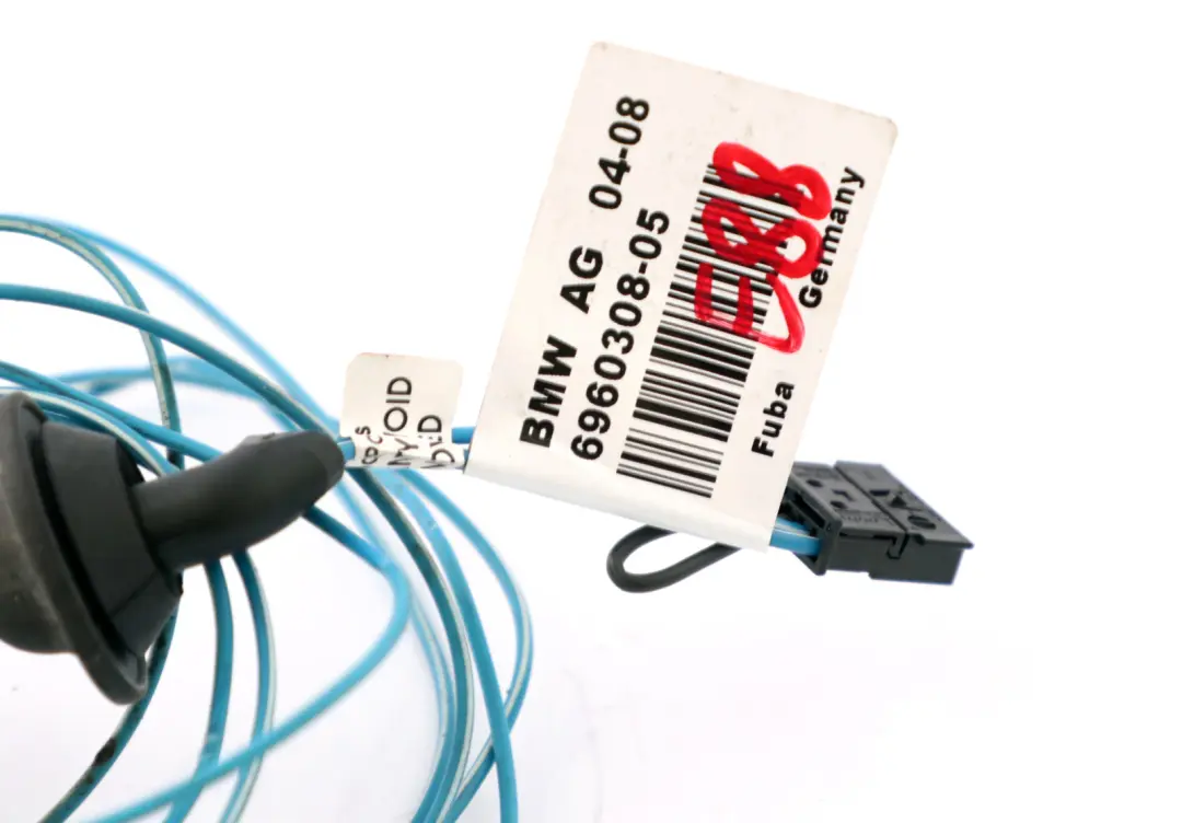 Bumper FM Radio Aerial Antenna to BMW 1 Series E88 Convertible Rear with Part number 6960308 BMW 1 Series E88 Convertible Rear Bumper FM Radio Aerial Antenna - SKU 6960308 - Part number 6960308