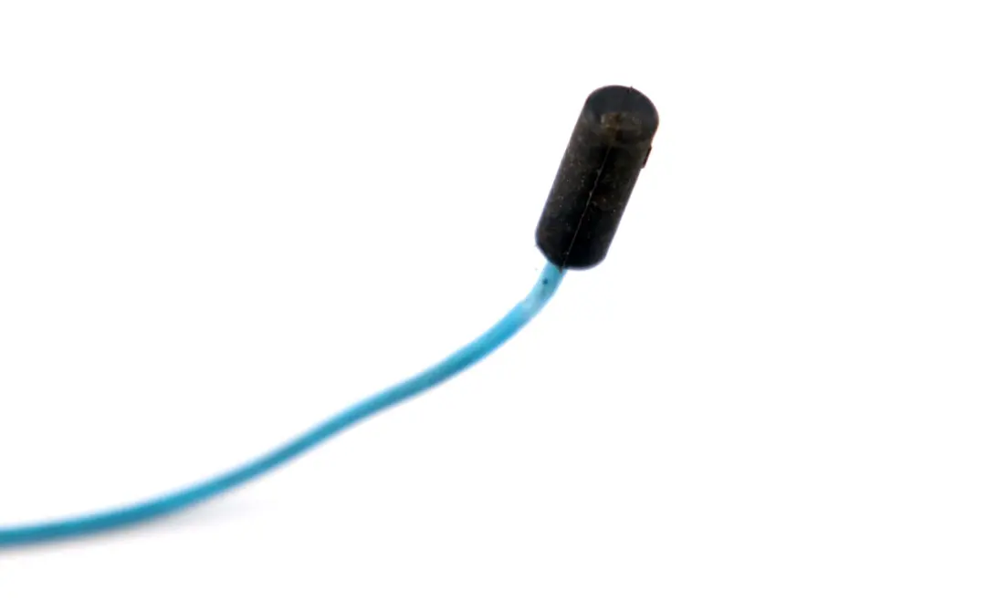 BMW 1 Reihe E88 Cabrio Antenne Stossfänger FM - SKU 6960308 - Teilenummer 6960308