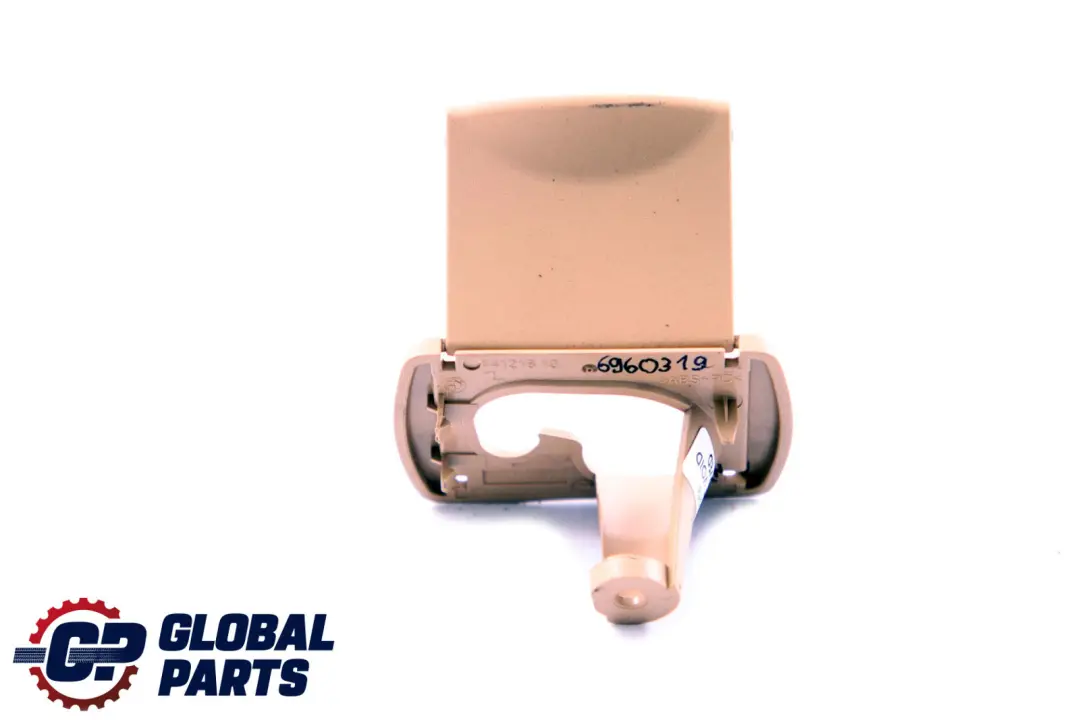 Cubierta Aleta Divisoria Red Soporte Izquierda Beige para BMW E61 E61N LCI con número de pieza 6960319 BMW E61 E61N LCI Cubierta Aleta Divisoria Red Soporte Izquierda Beige - SKU 6960319 - Número de pieza 6960319