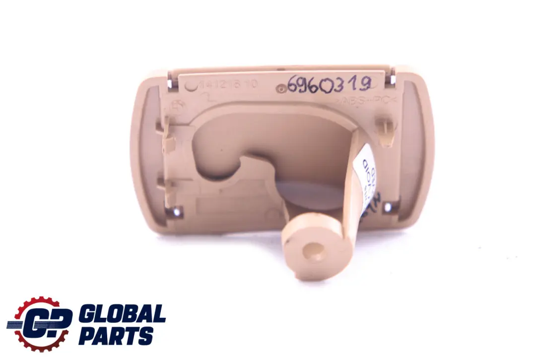 Blende Aufhängung Trennnetz Links Beige für BMW 5 er E61 E61N LCI mit Teilenummer 6960319 BMW 5 er E61 E61N LCI Blende Aufhängung Trennnetz Links Beige - SKU 6960319 - Teilenummer 6960319