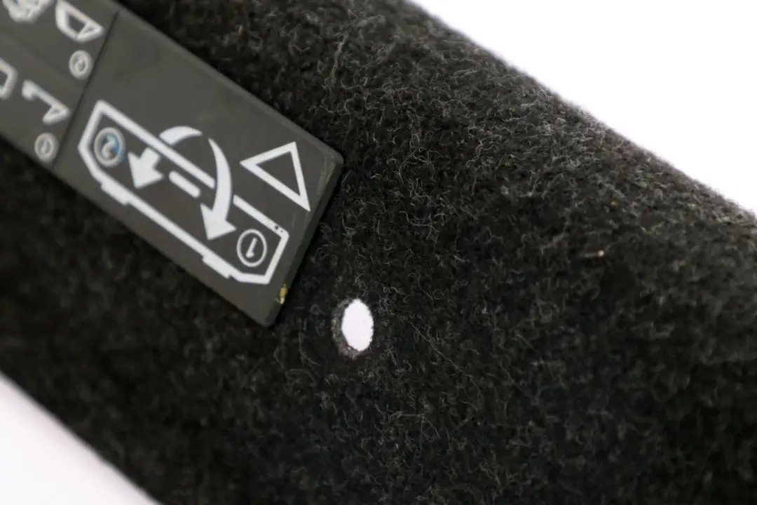 Carenatura Heckfensterrahmen Inferiore Portabagagli per BMW E88 Cabrio con numero di parte 6960406 BMW E88 Cabrio Carenatura Heckfensterrahmen Inferiore Portabagagli - SKU 6960406 - Numero di parte 6960406