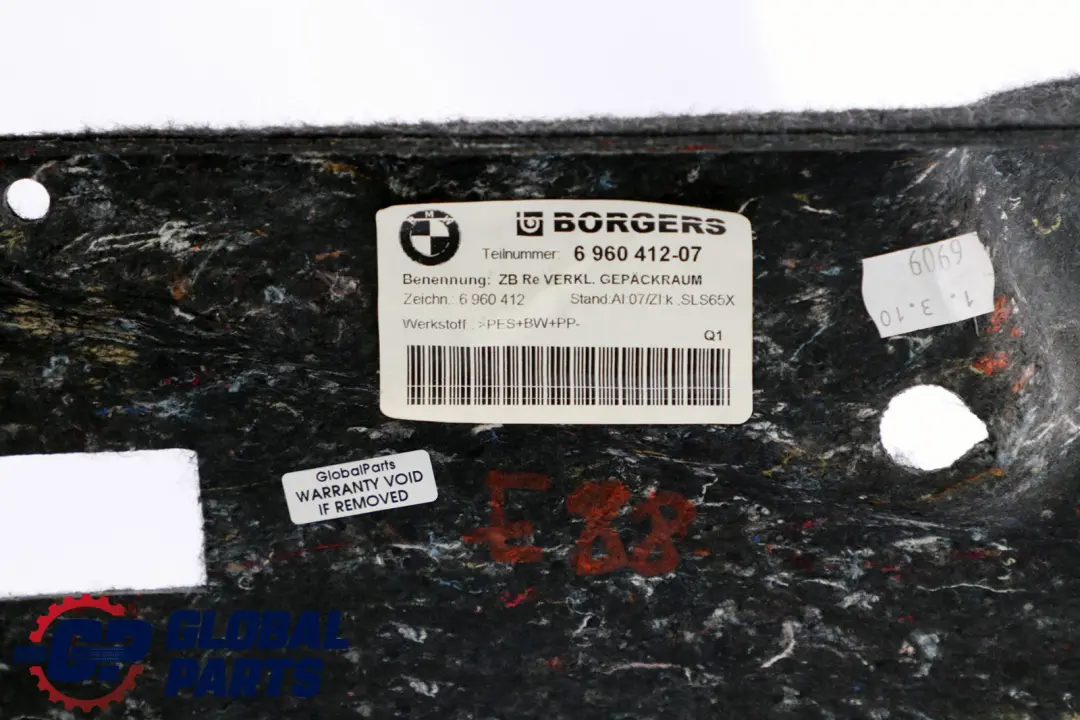 Boot Trunk Right O/S Lateral Trim Cover Black to BMW 1 Series E88 Cabrio with Part number 6960412 BMW 1 Series E88 Cabrio Boot Trunk Right O/S Lateral Trim Cover Black - SKU 6960412 - Part number 6960412