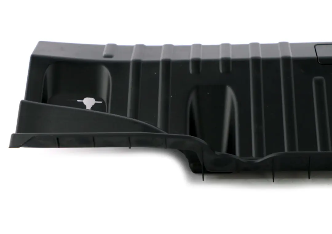 Caricamento Davanzale Copertura Scomparto Trim Nero per BMW E82 E88 con numero di parte 6960416 BMW E82 E88 Caricamento Davanzale Copertura Scomparto Trim Nero - SKU 6960416 - Numero di parte 6960416