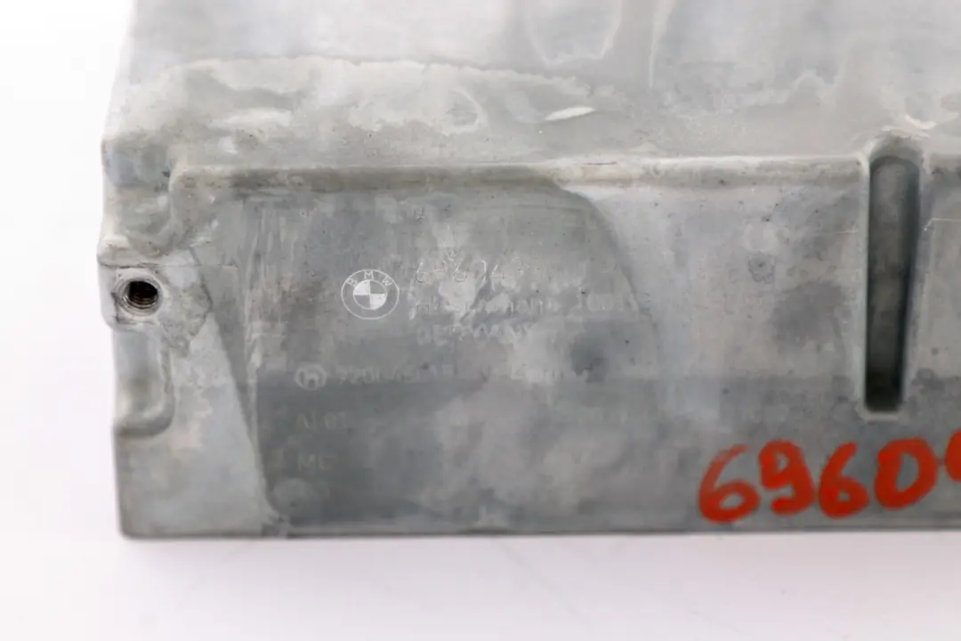 Modulo Video Analogico FBAS per BMW E60 E61 E63 E64 E90 E91 con numero di parte 6960428 BMW E60 E61 E63 E64 E90 E91 Modulo Video Analogico FBAS - SKU 6960433 - Numero di parte 6960428