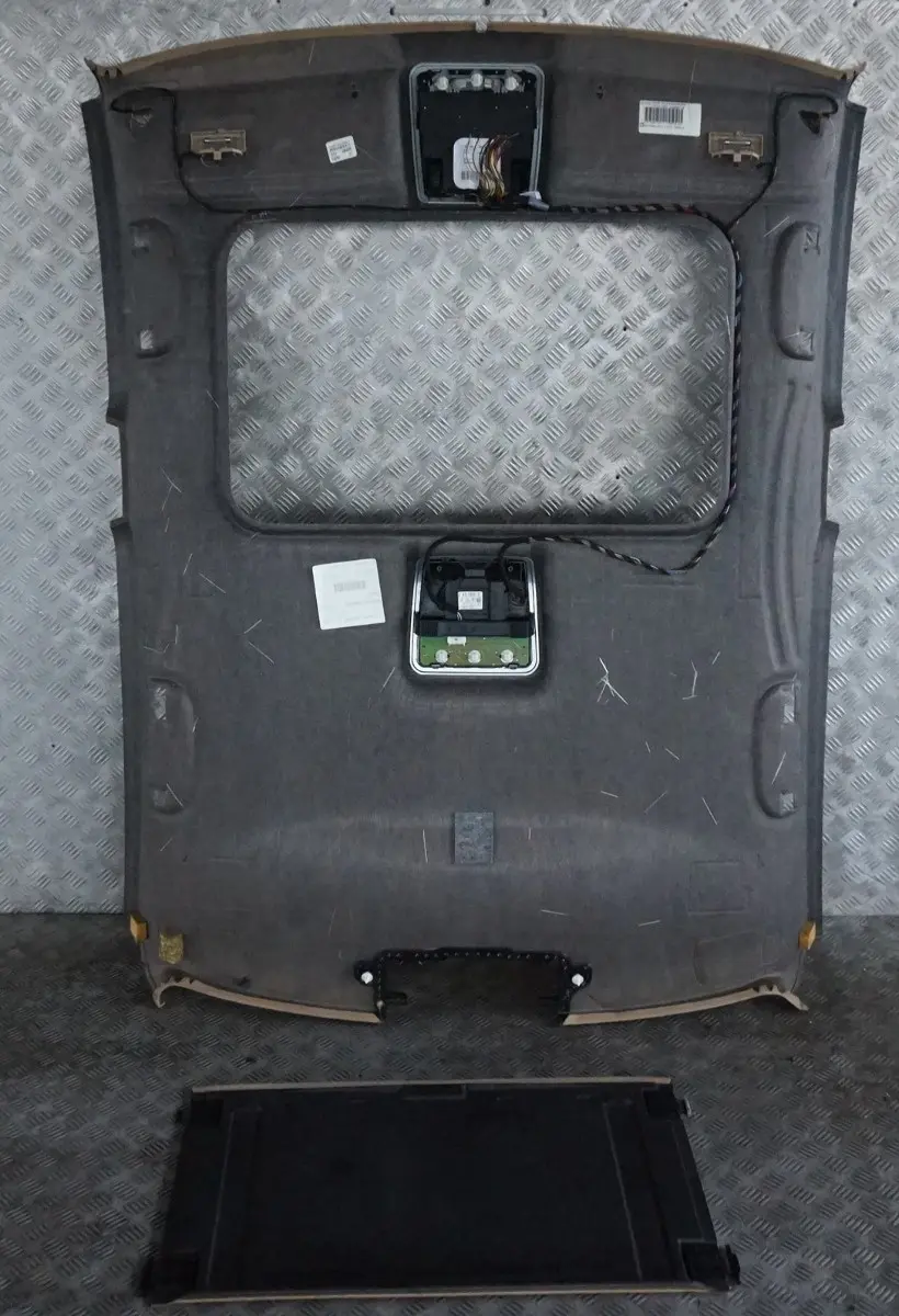 Genuine BMW 3 Series E90 Headlining Moulded Roof Lining Sun Roof Beige 7143267 to with Part number 6960555 Genuine BMW 3 Series E90 Headlining Moulded Roof Lining Sun Roof Beige 7143267 - SKU 6960555 - Part number 6960555