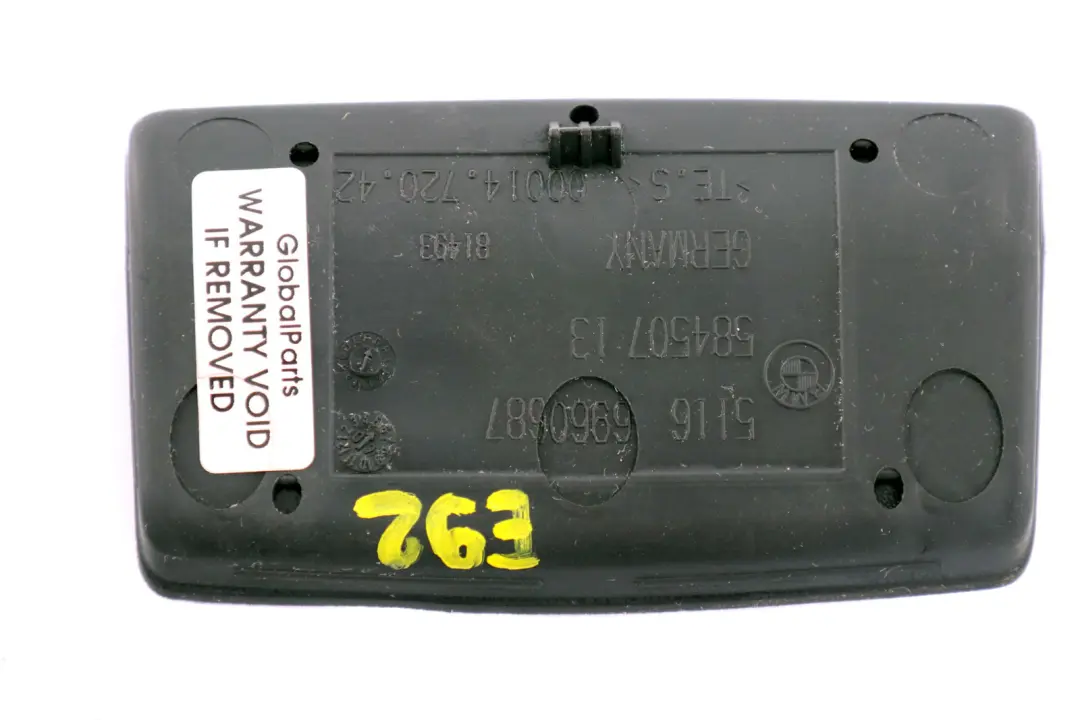 Mata Wkład Konsoli Środkowej do BMW E92 E93 o numerze 6960687 BMW E92 E93 Mata Wkład Konsoli Środkowej - SKU 6960687 - Numer Części 6960687