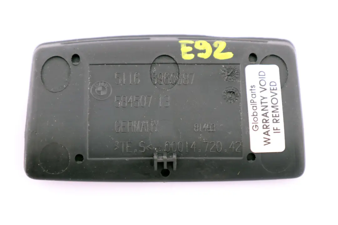 Mata Wkład Konsoli Środkowej do BMW E92 E93 o numerze 6960687 BMW E92 E93 Mata Wkład Konsoli Środkowej - SKU 6960687 - Numer Części 6960687