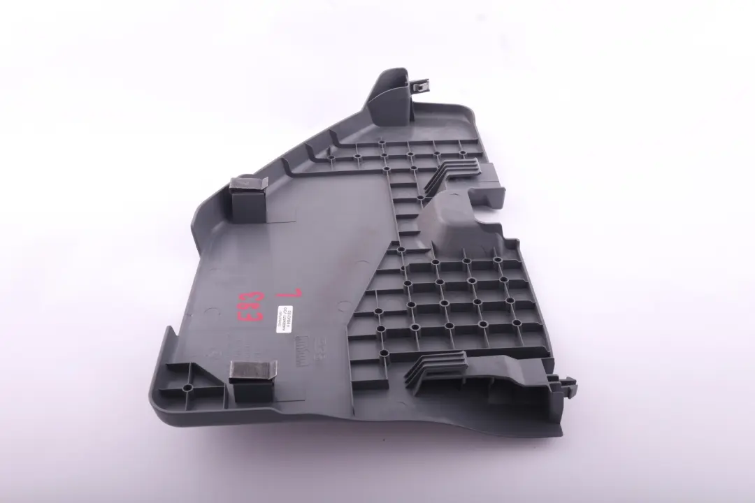 E93N LCI Embellecedor Maletero Izquierdo Gris para BMW E93 con número de pieza 6960795 BMW E93 E93N LCI Embellecedor Maletero Izquierdo Gris - SKU 6960795 - Número de pieza 6960795