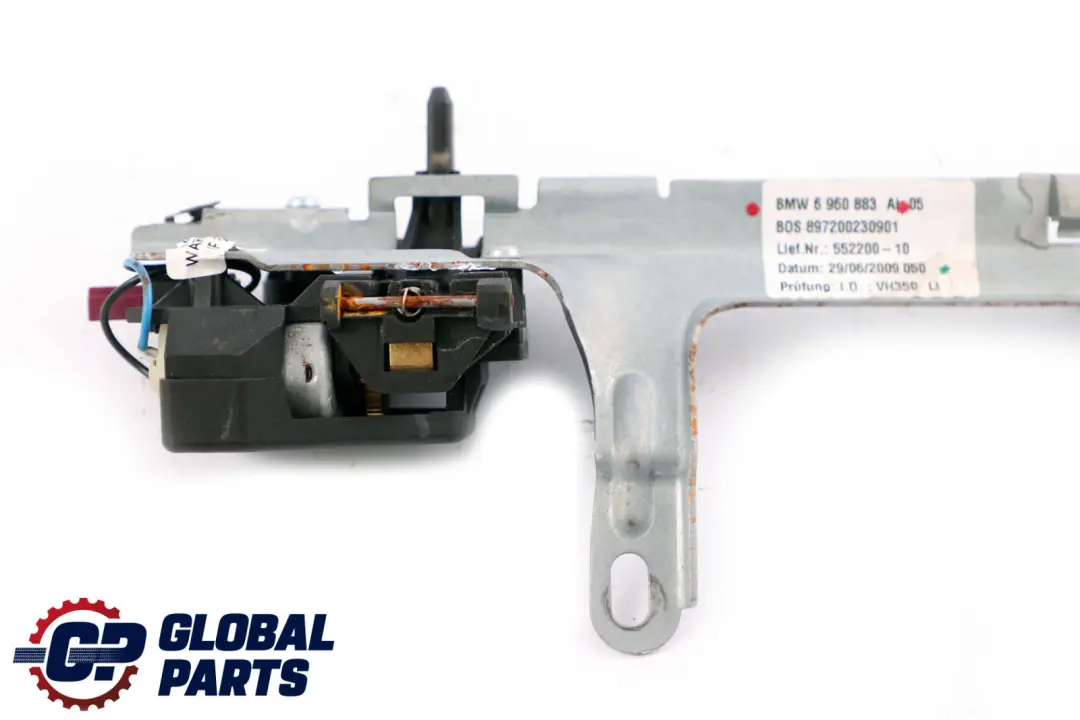BMW Serie 5 E61 Soporte Izquierda Panel Trasero - SKU 6960883 - Número de pieza 6960883