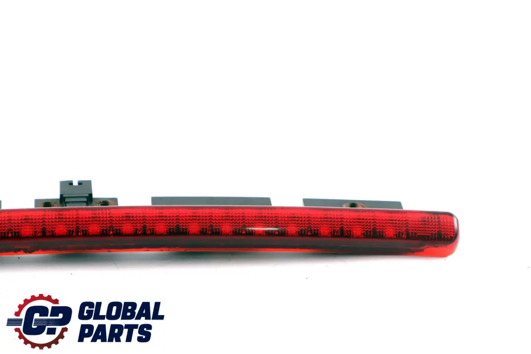 Tercera Luz de Freno Trasera Parada Roja para Mini Cabrio R52 con número de pieza 6961016 Mini Cabrio R52 Tercera Luz de Freno Trasera Parada Roja - SKU 6961016 - Número de pieza 6961016