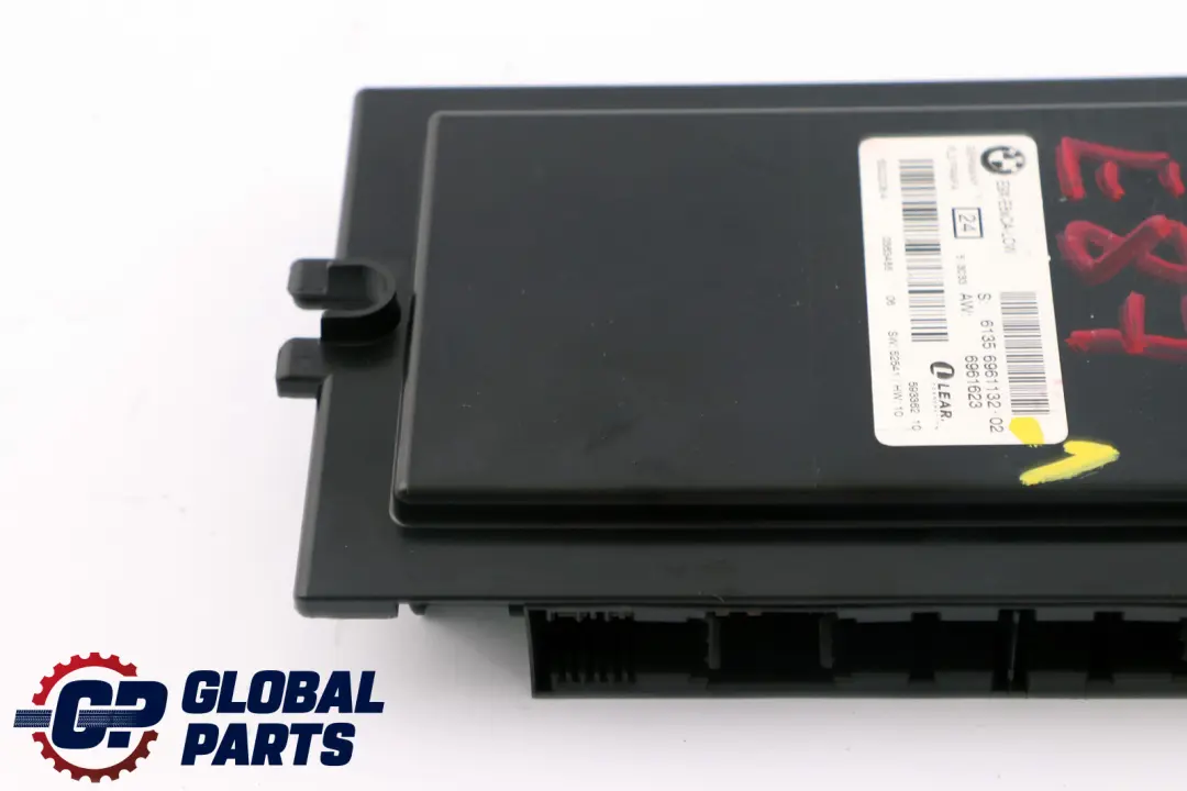 Footwell Light Module LOW Body Control Unit to BMW 1 Series E87 with Part number 6961132 BMW 1 Series E87 Footwell Light Module LOW Body Control Unit - SKU 6961132-1 - Part number 6961132