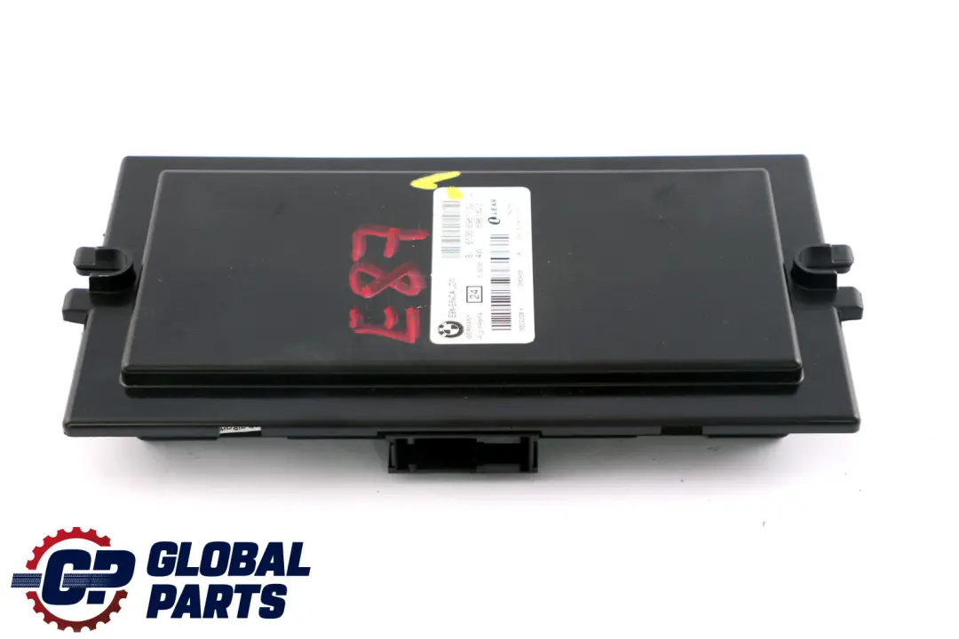 Modulo Vano Piedi Luce Unita di Controllo 6135 per BMW E87 con numero di parte 6961132 BMW E87 Modulo Vano Piedi Luce Unita di Controllo 6135 - SKU 6961132-1 - Numero di parte 6961132