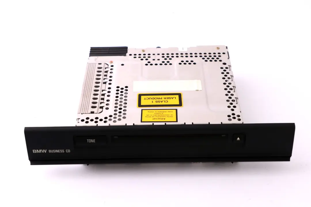 Lettore CD Radio Business per BMW 5 X5 E39 E53 con numero di parte 6961218 BMW 5 X5 E39 E53 Lettore CD Radio Business - SKU 6961218 - Numero di parte 6961218