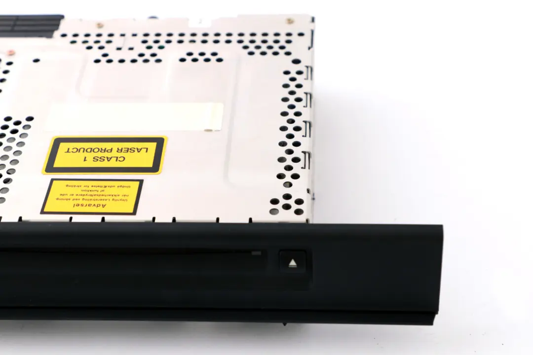 Radio Reproductor CD Negocios para BMW 5 X5 E39 E53 con número de pieza 6961218 BMW 5 X5 E39 E53 Radio Reproductor CD Negocios - SKU 6961218 - Número de pieza 6961218