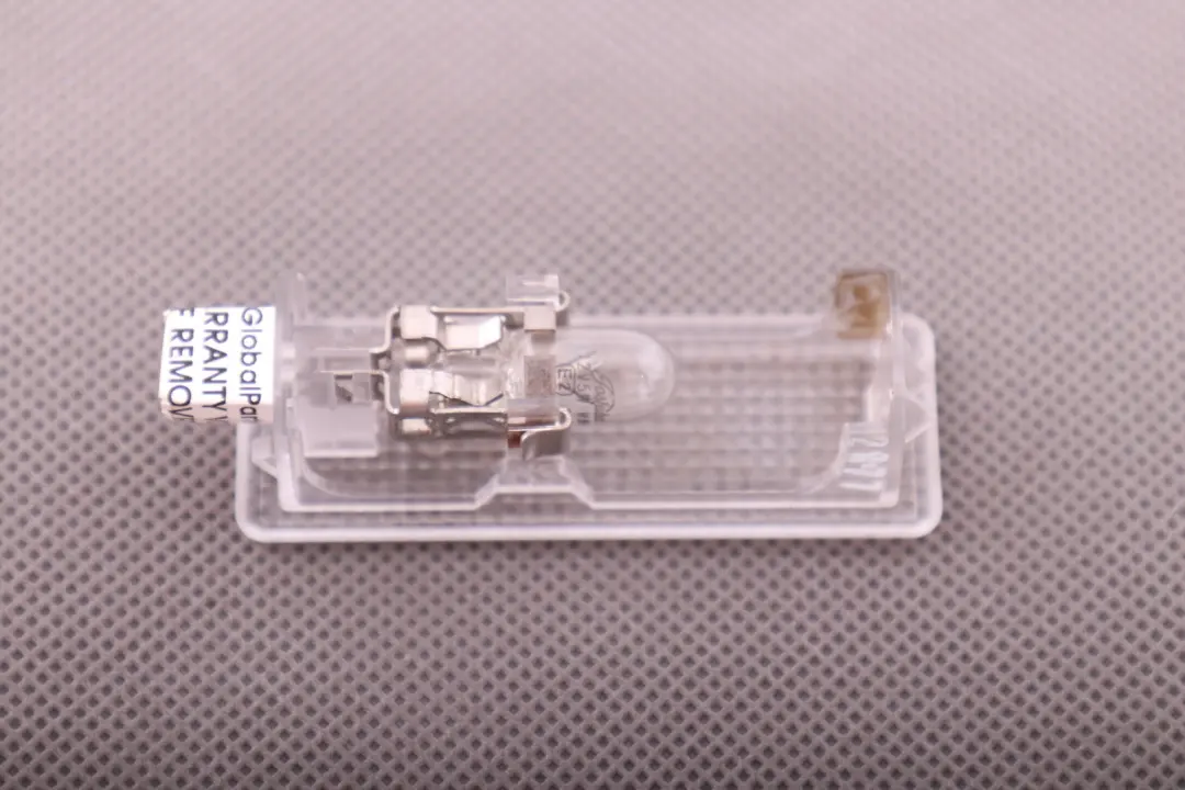 F10N F12 Mini R50 R55 R56 Luz De cortesia para BMW E60 E65 E70 F01 con número de pieza 6961999 BMW E60 E65 E70 F01 F10N F12 Mini R50 R55 R56 Luz De cortesia - SKU 6961999 - Número de pieza 6961999