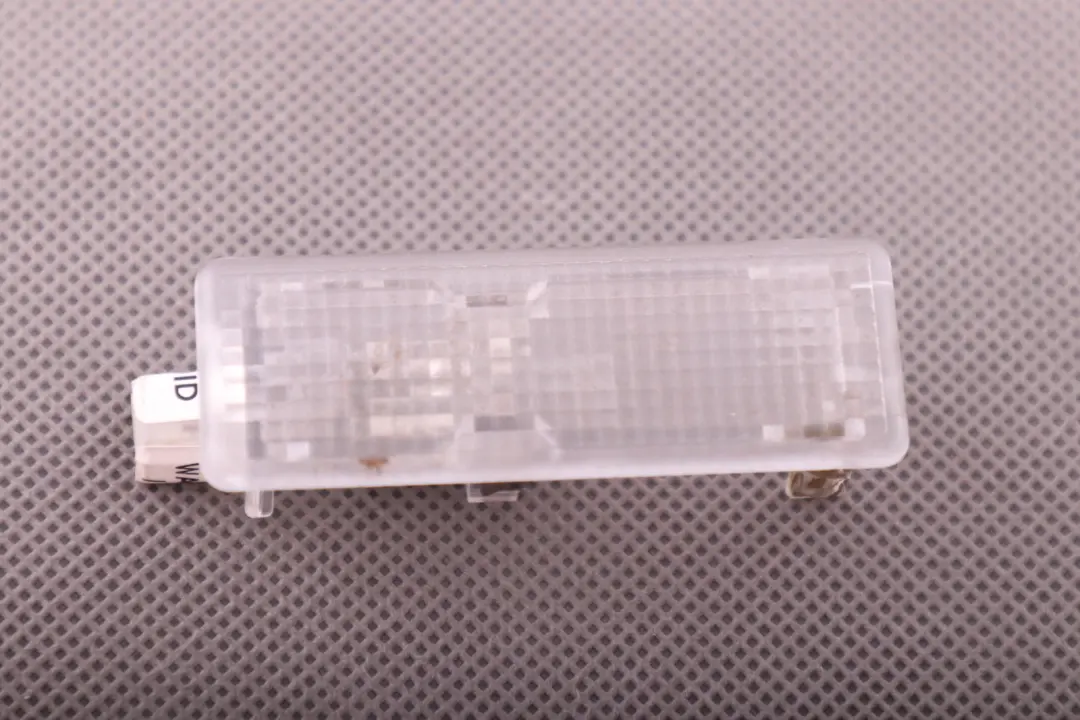 F10N F12 Mini R50 R55 R56 Luz De cortesia para BMW E60 E65 E70 F01 con número de pieza 6961999 BMW E60 E65 E70 F01 F10N F12 Mini R50 R55 R56 Luz De cortesia - SKU 6961999 - Número de pieza 6961999