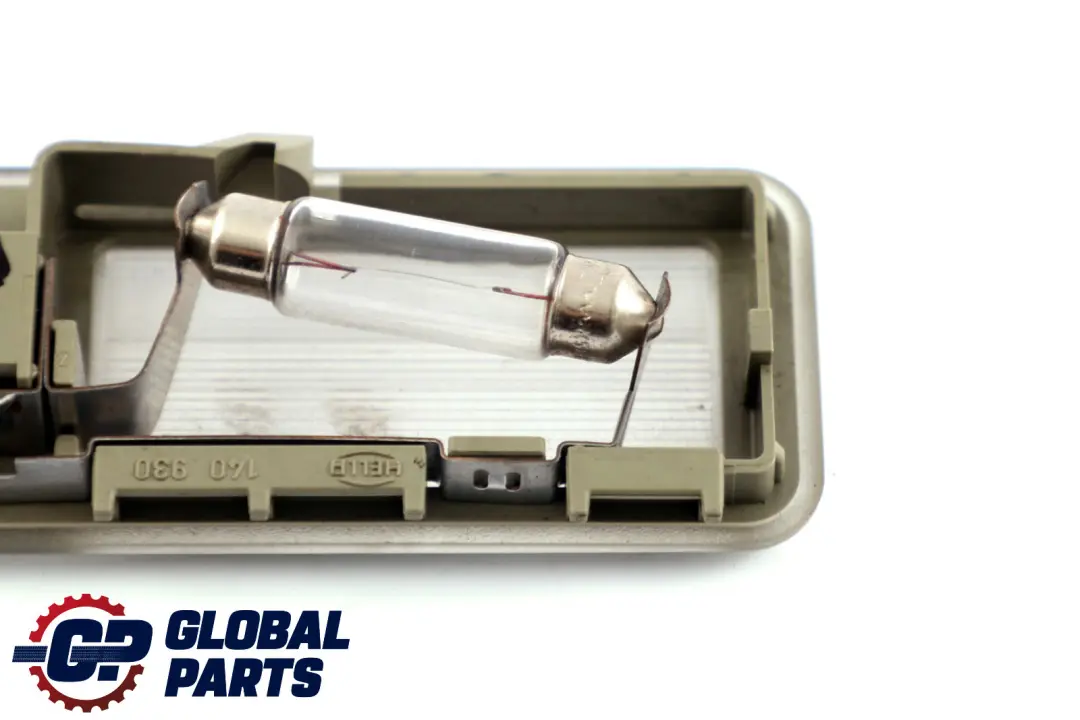 Headlining Light Mirror Lamp Right O/S Pastel Green to BMW X3 X5 Series E53 E83 with Part number 6962004 BMW X3 X5 Series E53 E83 Headlining Light Mirror Lamp Right O/S Pastel Green - SKU 6962004 - Part number 6962004