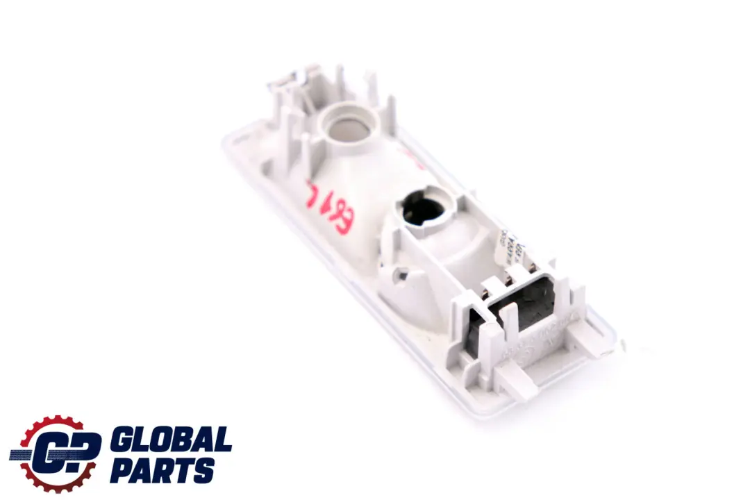 Lampe de lecture intérieure arrière gauche pour BMW E61 à propos du numéro de pièce 6962007 BMW E61 Lampe de lecture intérieure arrière gauche - SKU 6962007-1 - Numéro de pièce 6962007