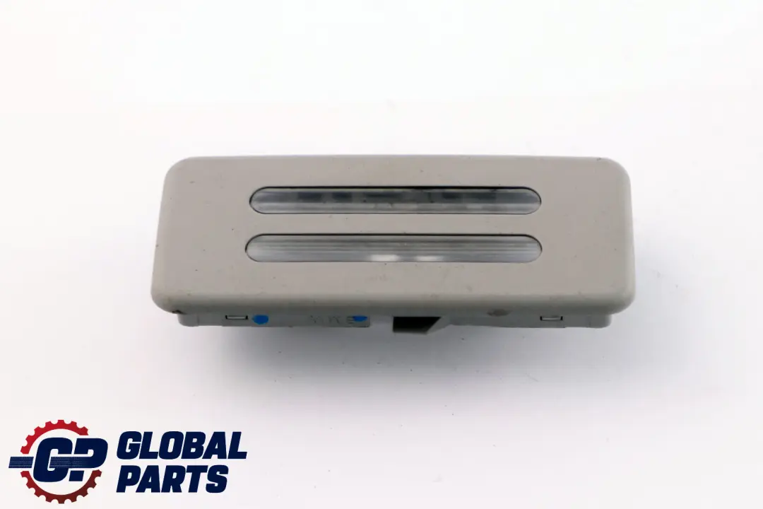 Lampara De espejo GRAU para BMW 5 X1 X3 E60 E61 E90 E90N E91 E92 LCI F25 E70 con número de pieza 63316962011 BMW 5 X1 X3 E60 E61 E90 E90N E91 E92 LCI F25 E70 Lampara De espejo GRAU - SKU 6962011 - Número de pieza 63316962011