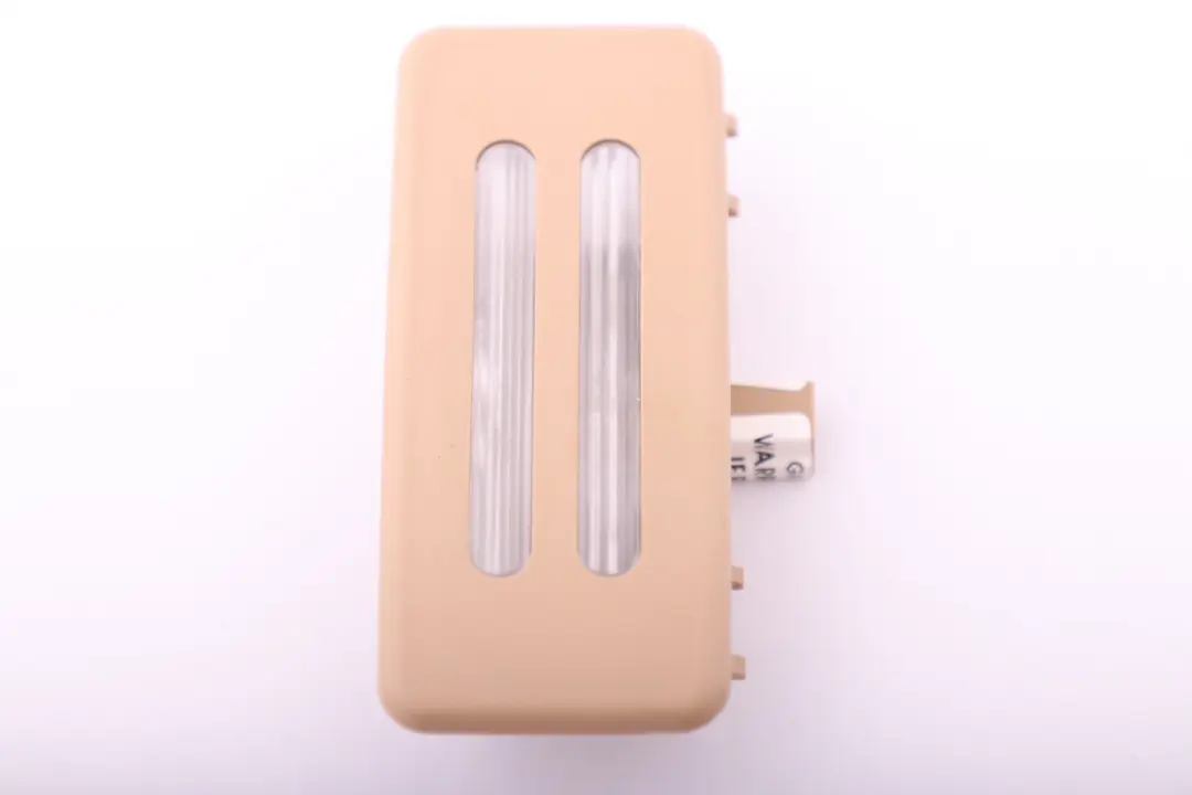 Lampe de Retroviseur Beige Feu Avant pour BMW E60 E61 E84 E92 LCI à propos du numéro de pièce 6962012 BMW E60 E61 E84 E92 LCI Lampe de Retroviseur Beige Feu Avant - SKU 6962012 - Numéro de pièce 6962012