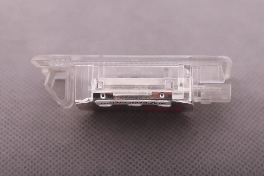 Lampe BMW E36 E38 E39 E46 E60 E61 E63 E64 Innenleuchte für mit Teilenummer 6962040 Lampe BMW E36 E38 E39 E46 E60 E61 E63 E64 Innenleuchte - SKU 6962040 - Teilenummer 6962040