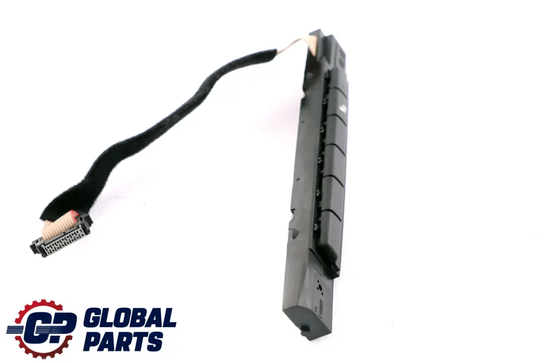 Unite interrup. console centrale pour BMW 1 3 Serie E81 E87 E90 E91 E92 LCi à propos du numéro de pièce 6962605 BMW 1 3 Serie E81 E87 E90 E91 E92 LCi Unite interrup. console centrale - SKU 6962605 - Numéro de pièce 6962605