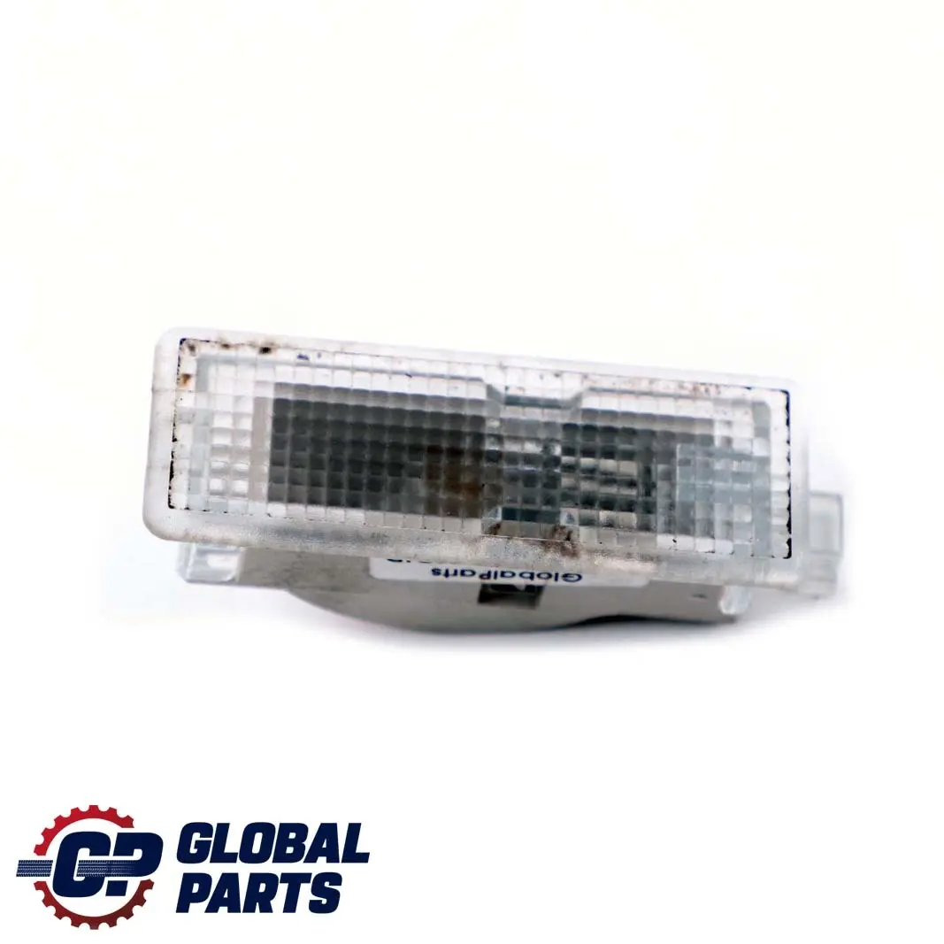 Lampka Oświetlenie Wnętrza do BMW E60 E61 E81 E87 E90 o numerze 6972605 BMW E60 E61 E81 E87 E90 Lampka Oświetlenie Wnętrza - SKU 6962688 - Numer Części 6972605