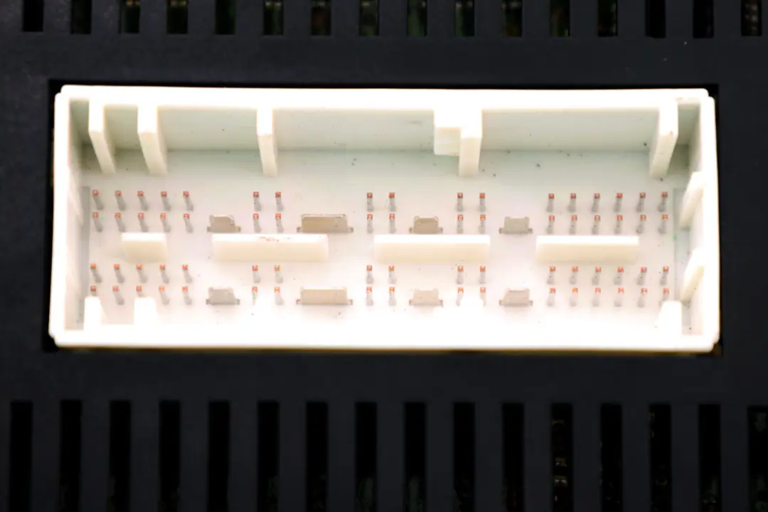 Light Control Module Unit Lear LM E6X DYN. LWR (LCM) to BMW 6 SERIES E64 with Part number 6962720 BMW 6 SERIES E64 Light Control Module Unit Lear LM E6X DYN. LWR (LCM) - SKU 6962720-1 - Part number 6962720