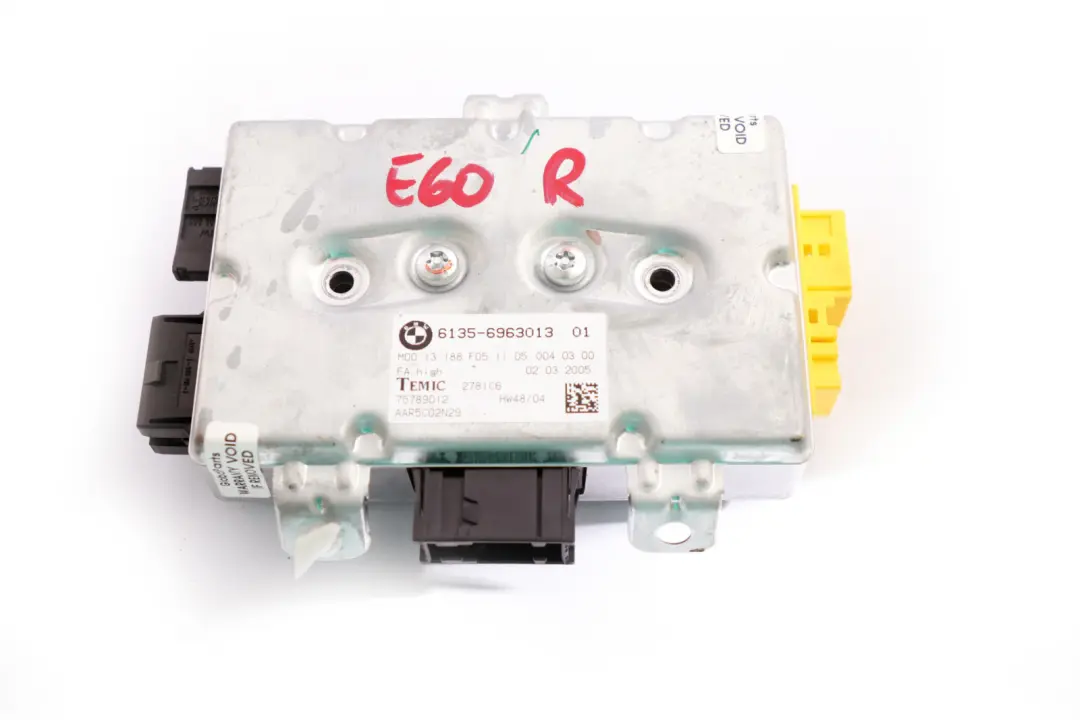 Módulo control airbag puerta lateral conductor para BMW E60 E61 E63 con número de pieza 9110845 BMW E60 E61 E63 Módulo control airbag puerta lateral conductor - SKU 6963013 - Número de pieza 9110845