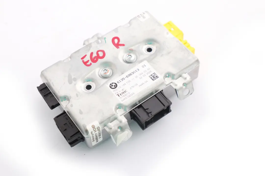 Módulo control airbag puerta lateral conductor para BMW E60 E61 E63 con número de pieza 9110845 BMW E60 E61 E63 Módulo control airbag puerta lateral conductor - SKU 6963013 - Número de pieza 9110845