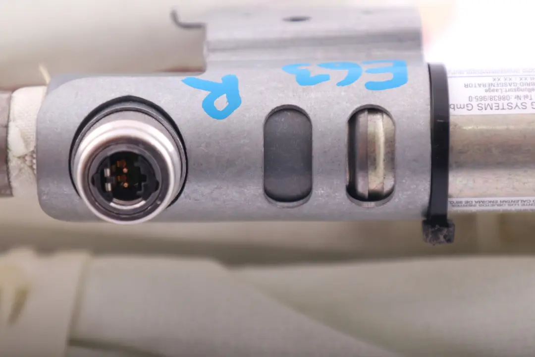 Prawa Kurtyna Poduszka Airbag do BMW E63 o numerze 6963838 BMW E63 Prawa Kurtyna Poduszka Airbag - SKU 6963838 - Numer Części 6963838