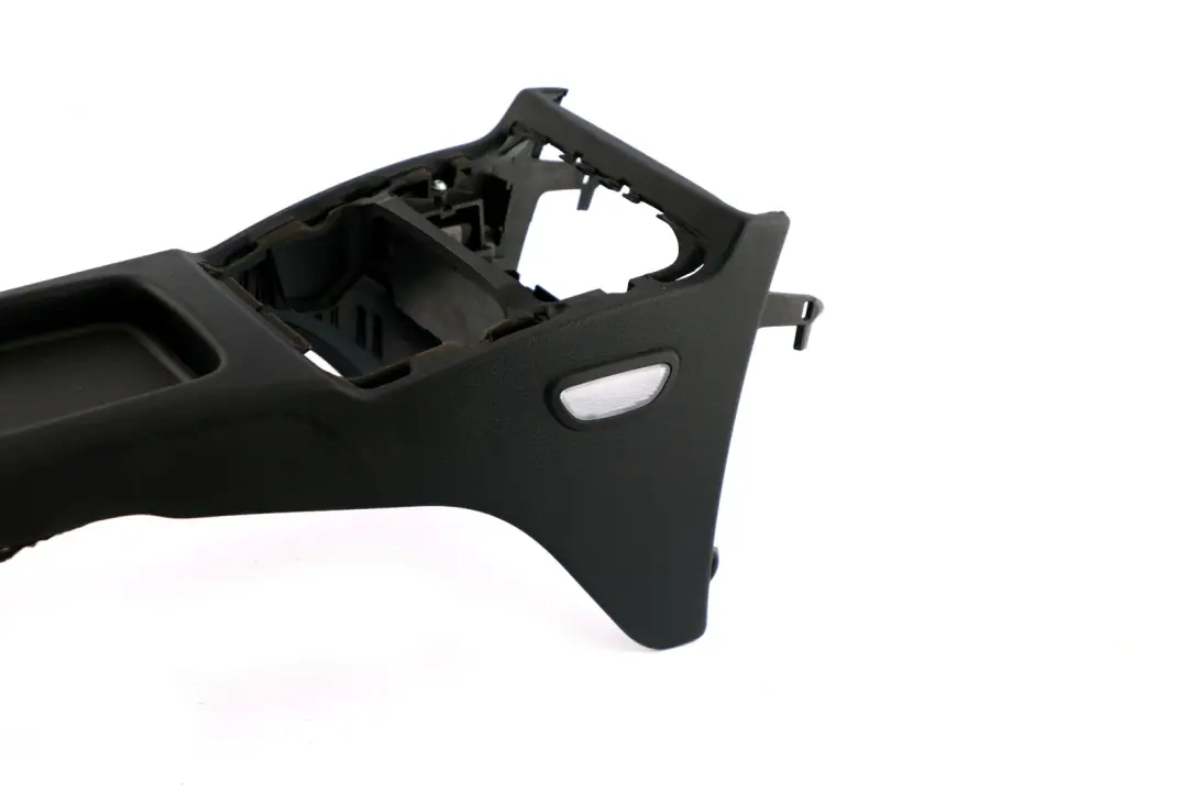 BMW E92 E93 LCI Cubierta Consola Trasera Con Luz Paquete Trasero Negro - SKU 6963897 - Número de pieza 6963900