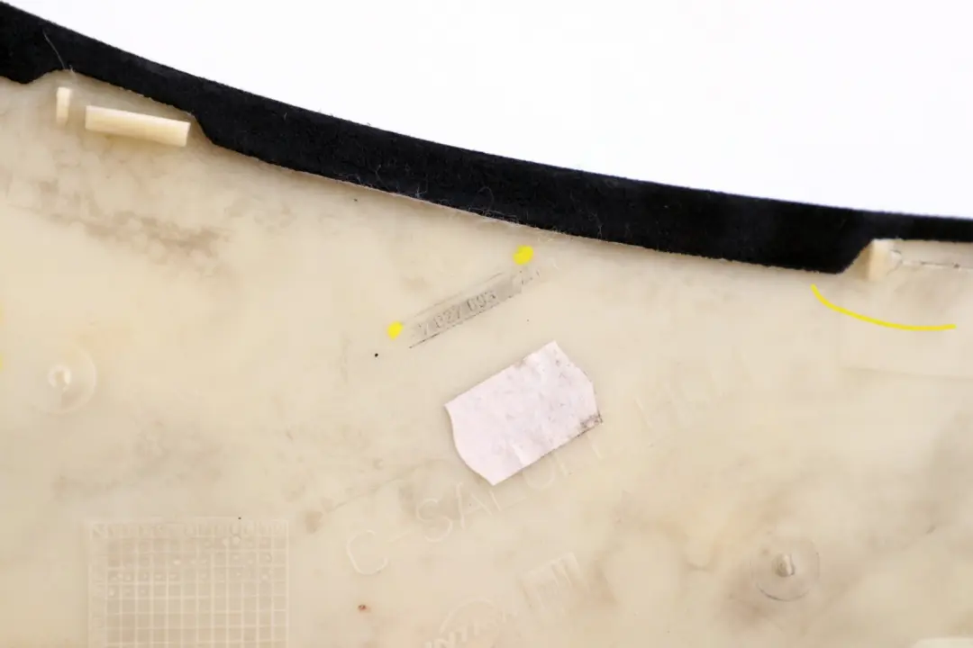 Verkleidung C-Säule Hinten Links Anthrazit Alcantara für BMW 5 er E60 mit Teilenummer 7027093 BMW 5 er E60 Verkleidung C-Säule Hinten Links Anthrazit Alcantara - SKU 6965457 - Teilenummer 7027093