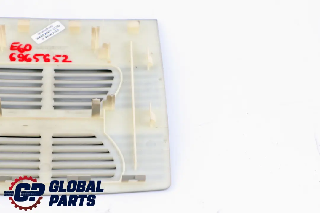 Cache Avant De Toit Gris Pour Alarme Antivol Ultrasonique pour BMW E60 à propos du numéro de pièce 6965651 BMW E60 Cache Avant De Toit Gris Pour Alarme Antivol Ultrasonique - SKU 6965652 - Numéro de pièce 6965651