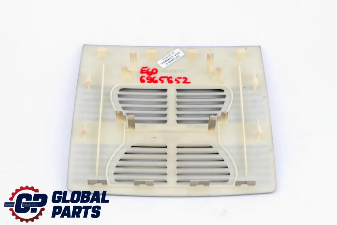 Osłona Kratka Podsufitki Tył Szara do BMW E60 E61 o numerze 6965651 BMW E60 E61 Osłona Kratka Podsufitki Tył Szara - SKU 6965652 - Numer Części 6965651