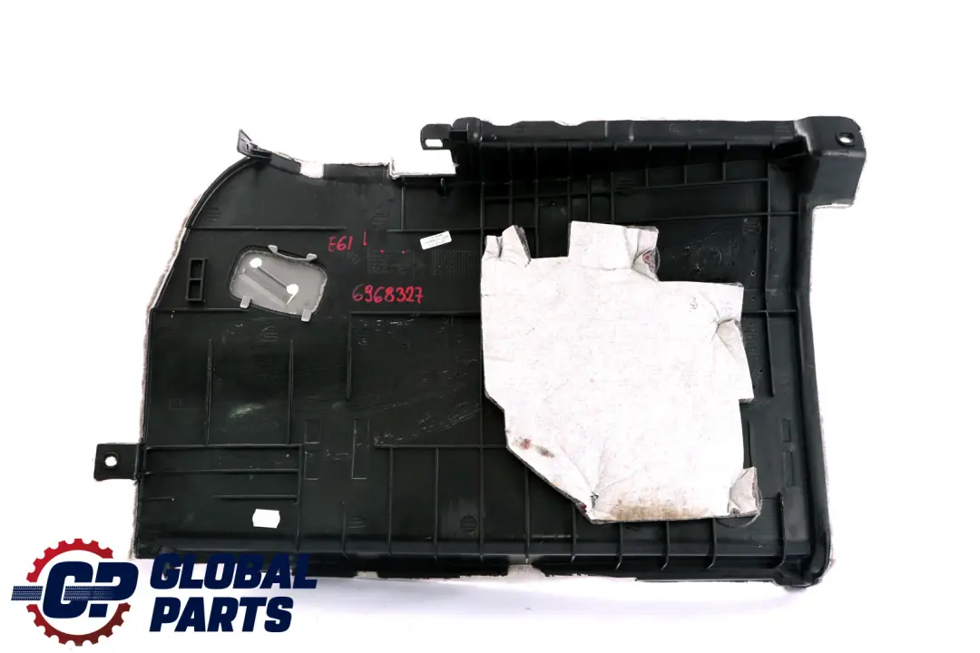 Tapicerka bagażnika lewa 7050363 do BMW E61 o numerze 6987033 BMW E61 Tapicerka bagażnika lewa 7050363 - SKU 6968327 - Numer Części 6987033