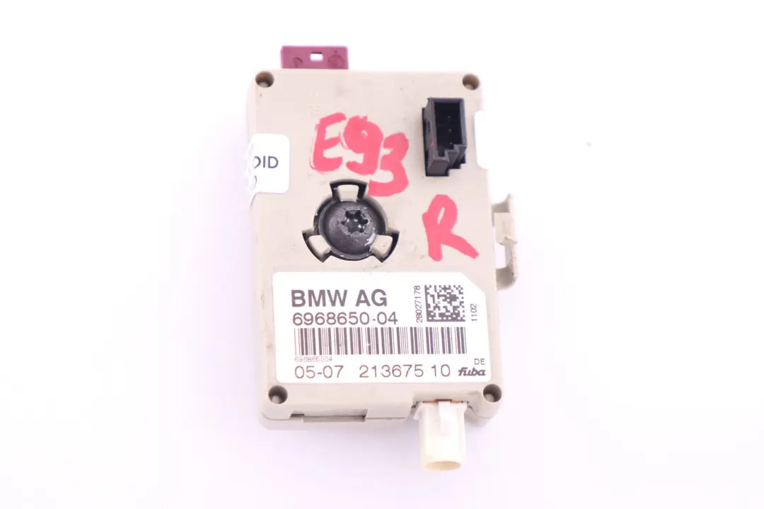 E93N LCI Antena Amplificador FM/AM Derecha para BMW E93 con número de pieza 6968650 BMW E93 E93N LCI Antena Amplificador FM/AM Derecha - SKU 6968650 - Número de pieza 6968650