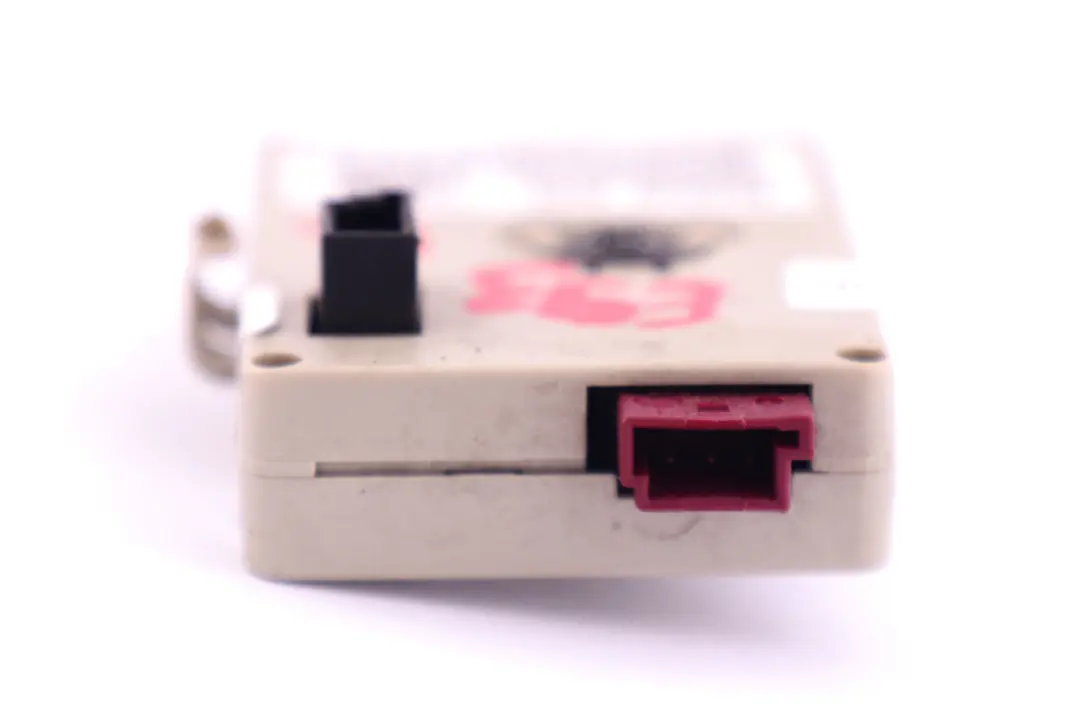 BMW 3 Series E93 E93N LCI Aerial Antenna Amplifier FM/AM Right O/S - SKU 6968650 - Part number 6968650