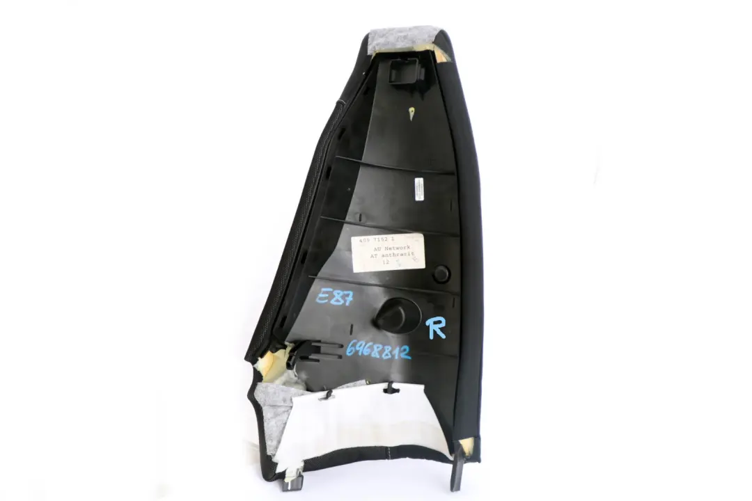 Tela Panel Lateral Asiento Trasero Lado Derecho Antracita para BMW E87 con número de pieza 6968812 BMW E87 Tela Panel Lateral Asiento Trasero Lado Derecho Antracita - SKU 6968812-1 - Número de pieza 6968812