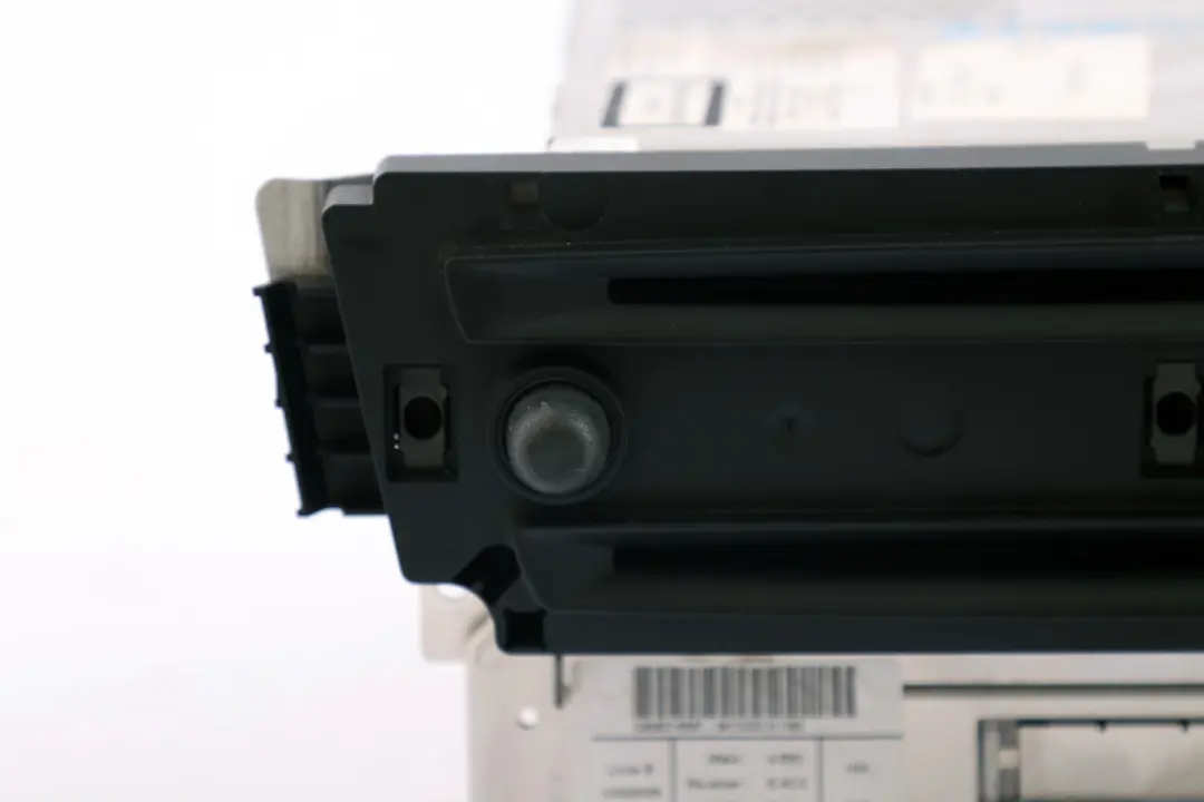 CCC CD Professional Navigation System Controller to BMW 1 3 Series E87 E90 with Part number 6968822 BMW 1 3 Series E87 E90 CCC CD Professional Navigation System Controller - SKU 6968822 - Part number 6968822