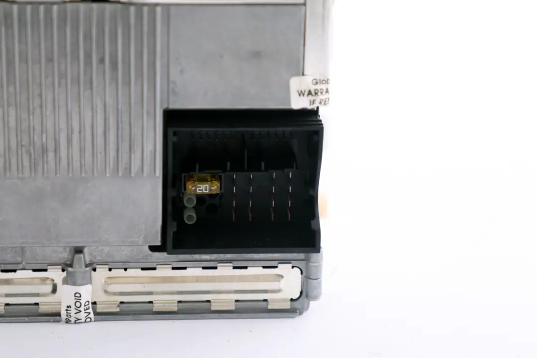 CCC CD Professional Navigation System Controller to BMW 1 3 Series E87 E90 with Part number 6968822 BMW 1 3 Series E87 E90 CCC CD Professional Navigation System Controller - SKU 6968822 - Part number 6968822