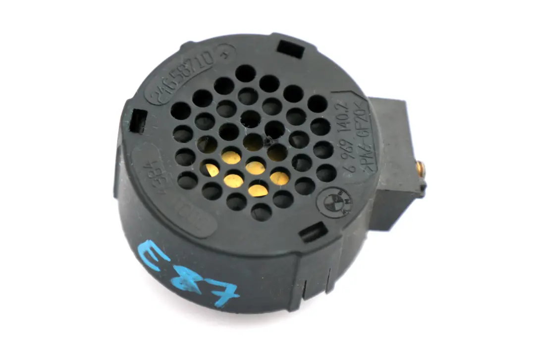Trigger Contact PDC Gong Speaker Alarm to BMW E81 E87 E90 E91 with Part number 6969140 BMW E81 E87 E90 E91 Trigger Contact PDC Gong Speaker Alarm - SKU 6969140 - Part number 6969140