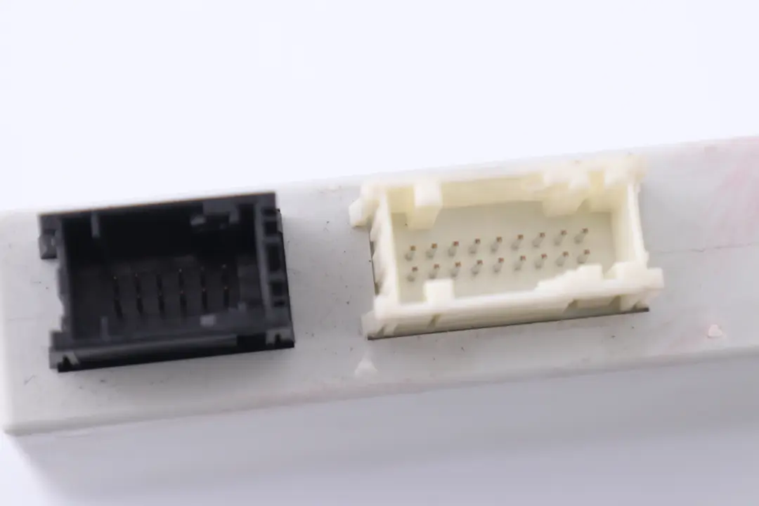 Parking Control Module Unit PDC to BMW 1 3 Series E81 E87 E90 E91 E92 LCi with Part number 6969280 BMW 1 3 Series E81 E87 E90 E91 E92 LCi Parking Control Module Unit PDC - SKU 6969280 - Part number 6969280