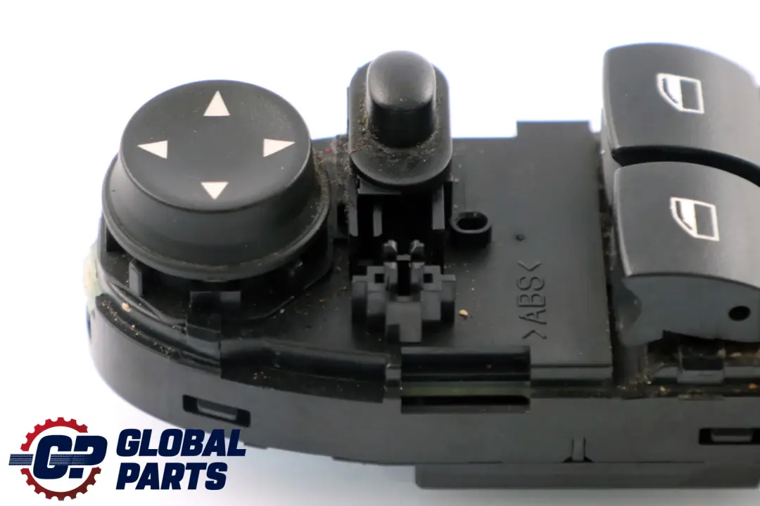 Interruttore Alzacristalli Lato Guida Destro Nero per BMW E87 con numero di parte 9217240 BMW E87 Interruttore Alzacristalli Lato Guida Destro Nero - SKU 6970191 - Numero di parte 9217240