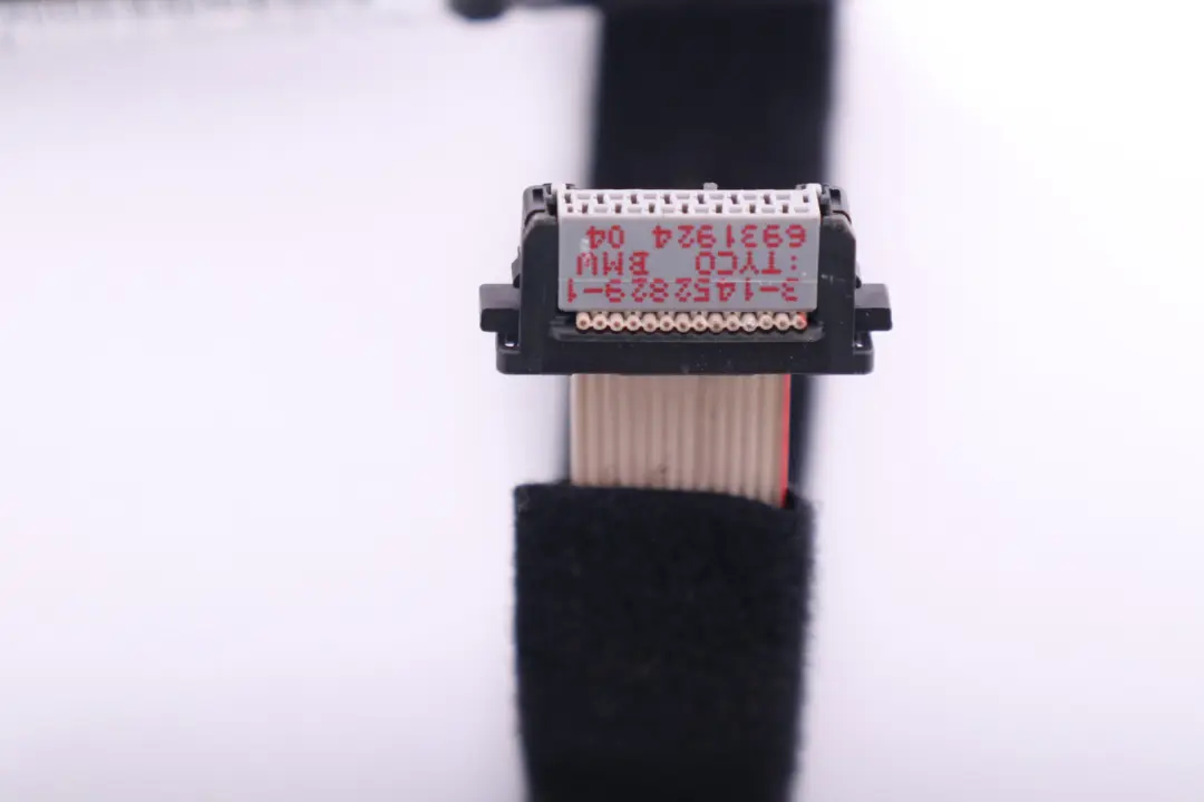 Panel Przełącznik Konsoli Środkowej Start Stop do BMW E81 E87 E90 E91 o numerze 6970913 BMW E81 E87 E90 E91 Panel Przełącznik Konsoli Środkowej Start Stop - SKU 6970913 - Numer Części 6970913