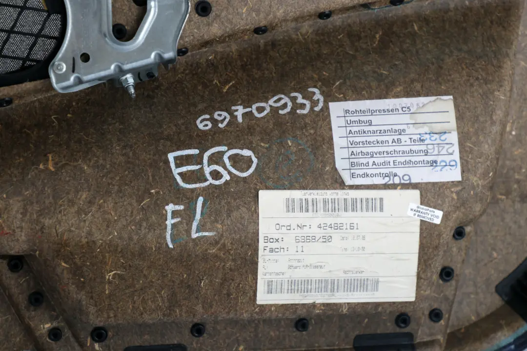 Reihe E60 E61 Türverkleidung Stoff vorn links ANTHRAZIT für BMW 5 mit Teilenummer 6970933 BMW 5 Reihe E60 E61 Türverkleidung Stoff vorn links ANTHRAZIT - SKU 6970933-1 - Teilenummer 6970933