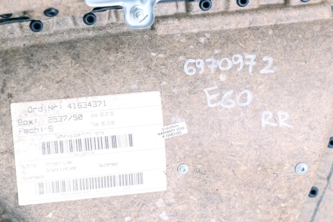 Reihe E60 E61 Türverkleidung Stoff hinten rechts ANTHRAZIT für BMW 5 mit Teilenummer 6970972 BMW 5 Reihe E60 E61 Türverkleidung Stoff hinten rechts ANTHRAZIT - SKU 6970972 - Teilenummer 6970972