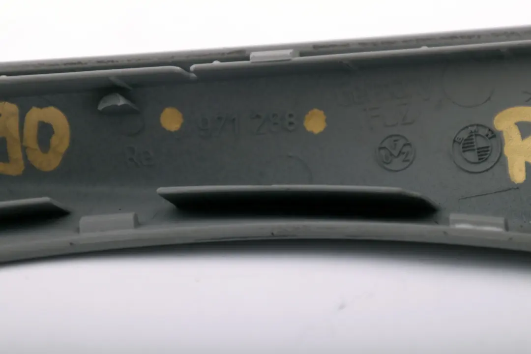 Inside Door Handle Right O/S Greu Grey 6971292 to BMW 3 Series E90 E91 E92 with Part number 6971288 BMW 3 Series E90 E91 E92 Inside Door Handle Right O/S Greu Grey 6971292 - SKU 6971288-2 - Part number 6971288