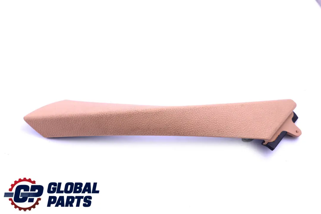 Chiusura Maniglia Interna Porta Destra Beige 9150334 per BMW E90 E91 con numero di parte 6971294 BMW E90 E91 Chiusura Maniglia Interna Porta Destra Beige 9150334 - SKU 6971294 - Numero di parte 6971294